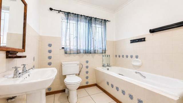 5 Bedroom Property for Sale in Universitas Ridge Free State